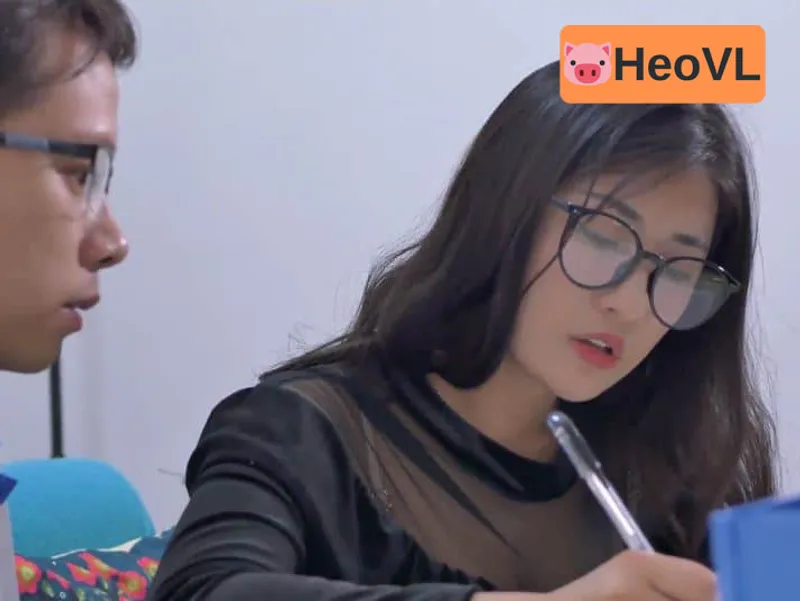 Cô gia sư xinh đẹp và cậu học trò ham chơi